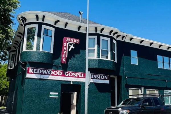 Exterior Commercial Redwood Gospel Painting e1728504647320 2